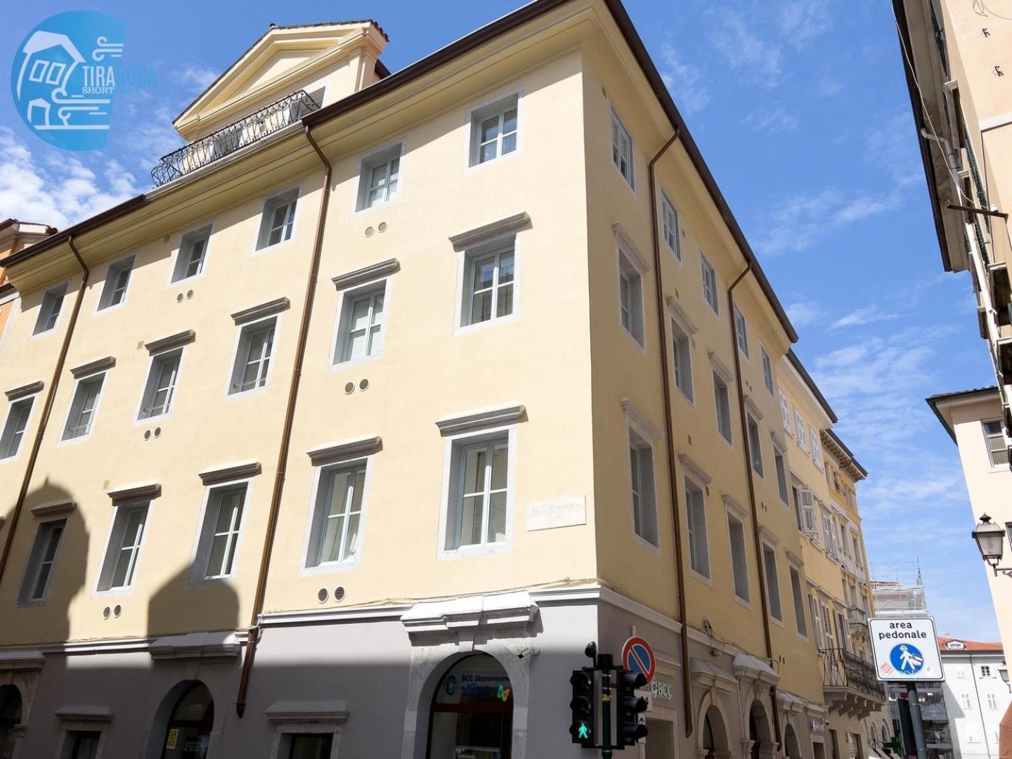 Cavana 10 Tirabora Short Rent Триест Экстерьер фото